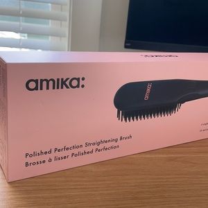Amika Straightening Brush